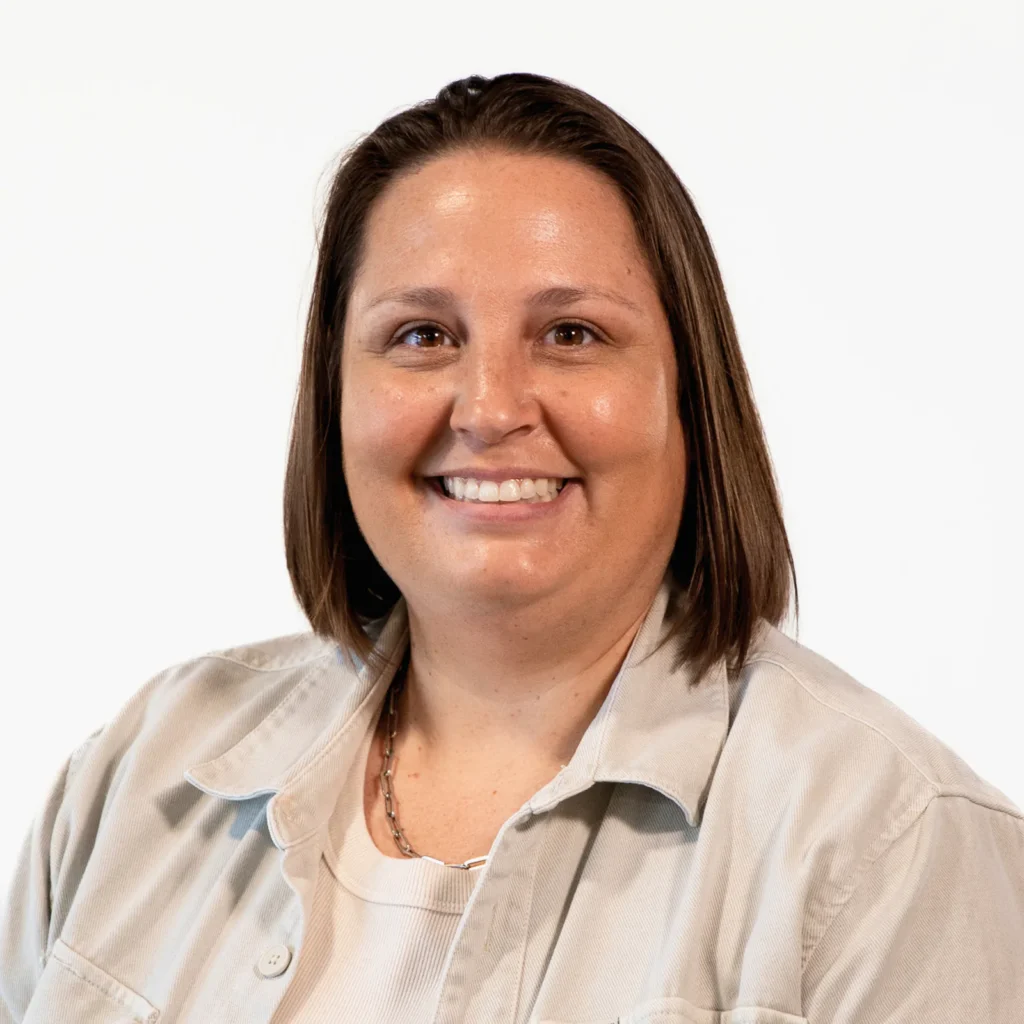 Amy Derringer Headshot